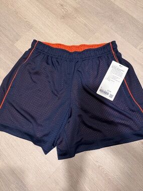 NWT Lululemon Mesh Mid Rise Shorts